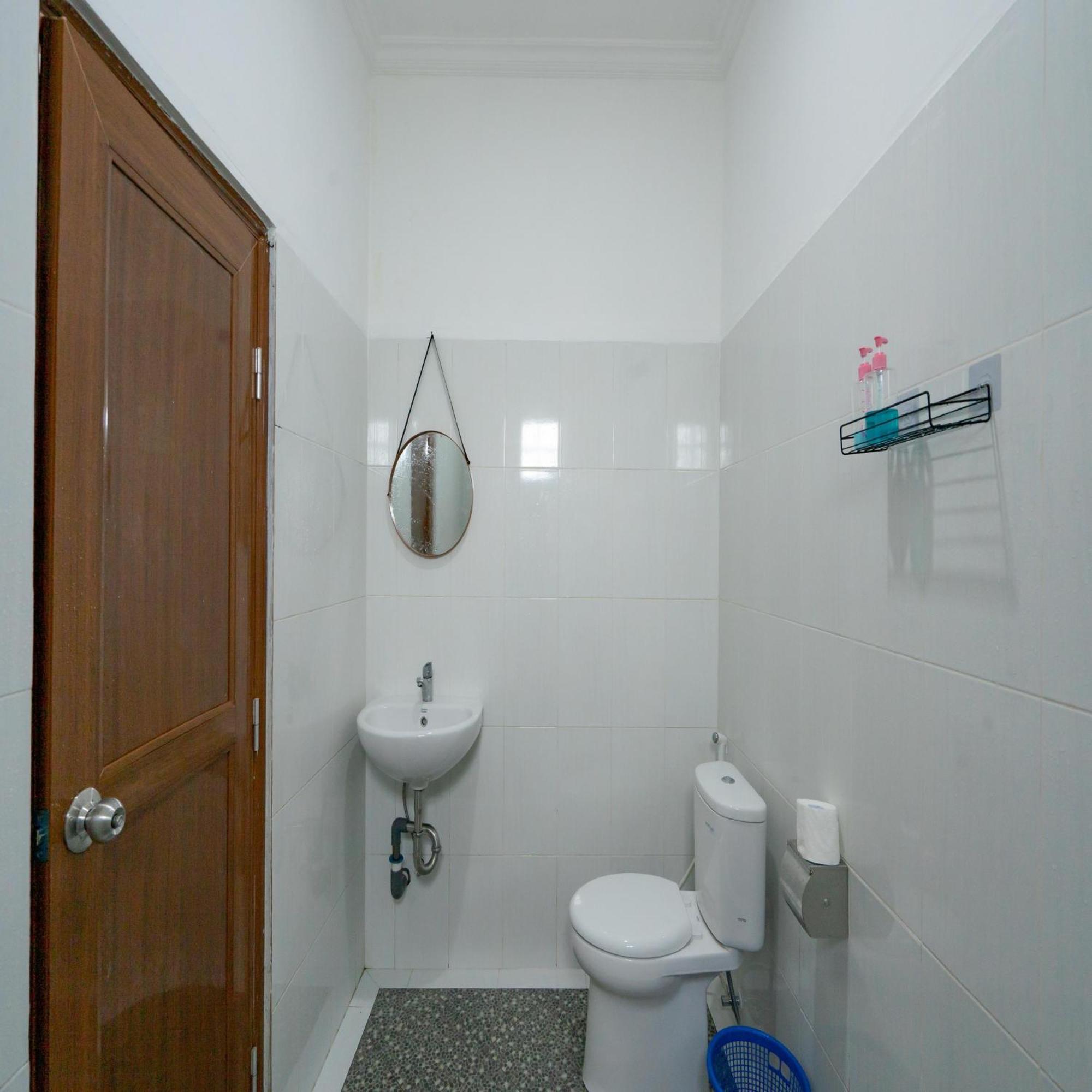 Batur Kencana Villa Mitra Reddoorz Baturaja (Bali) Exterior foto